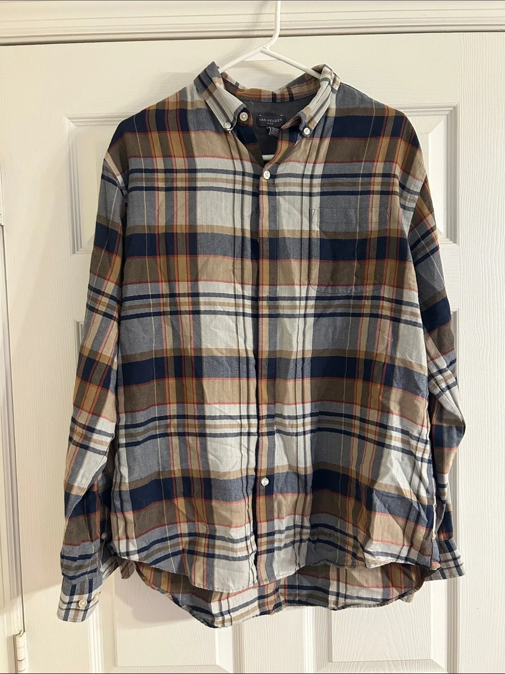 Men's Plaid Button-Up Shirt Jacket in Navy, Tan & Gray